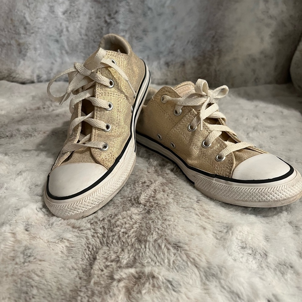 Gold All Star Converse with puffy tongue. Girls size 3